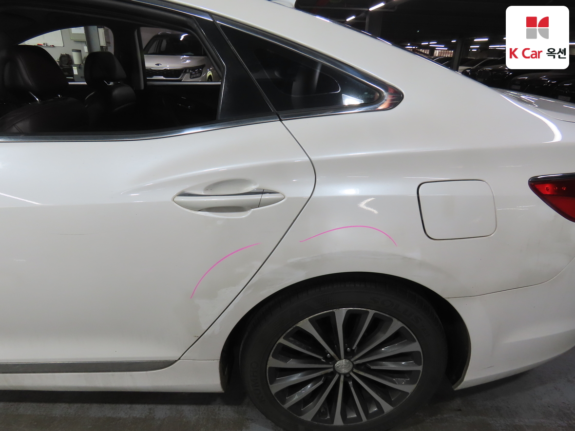 Hyundai AZERA 2014 - Image 40