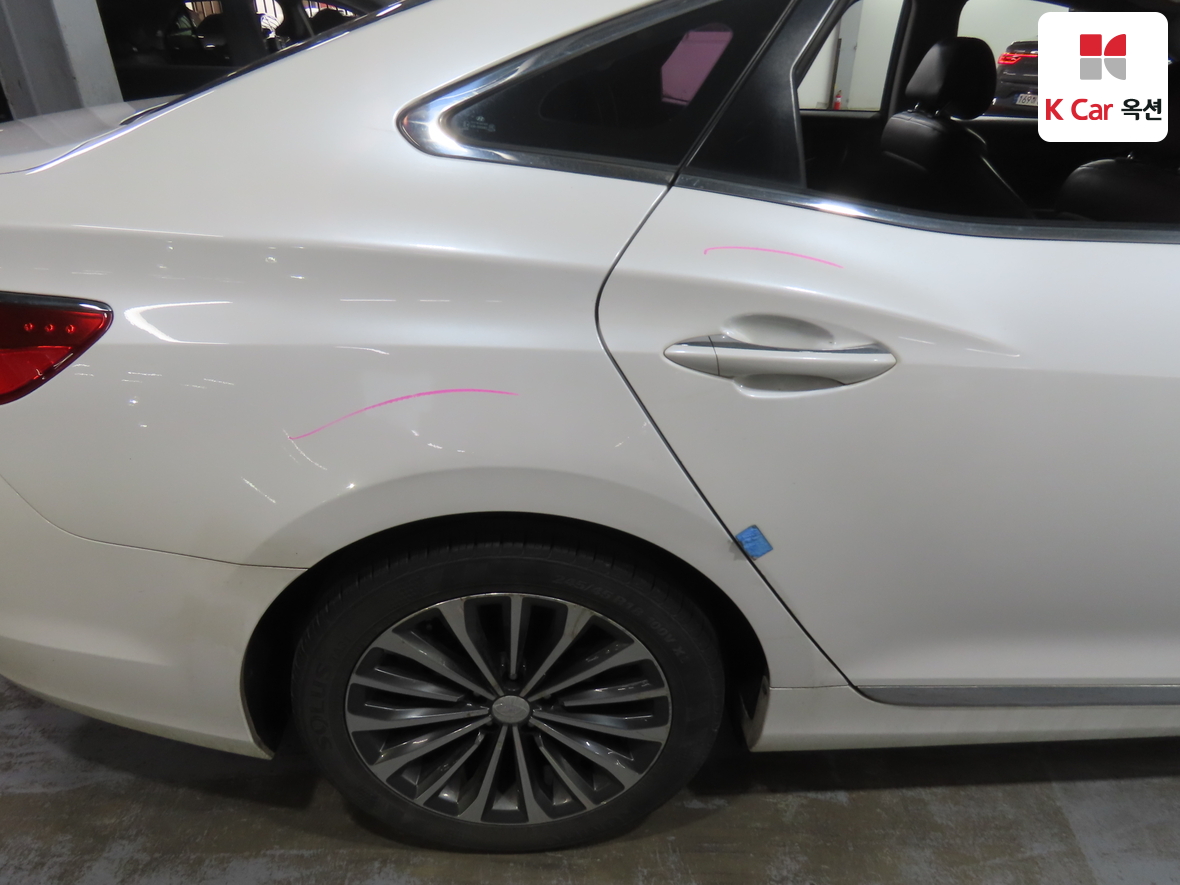 Hyundai AZERA 2014 - Image 42