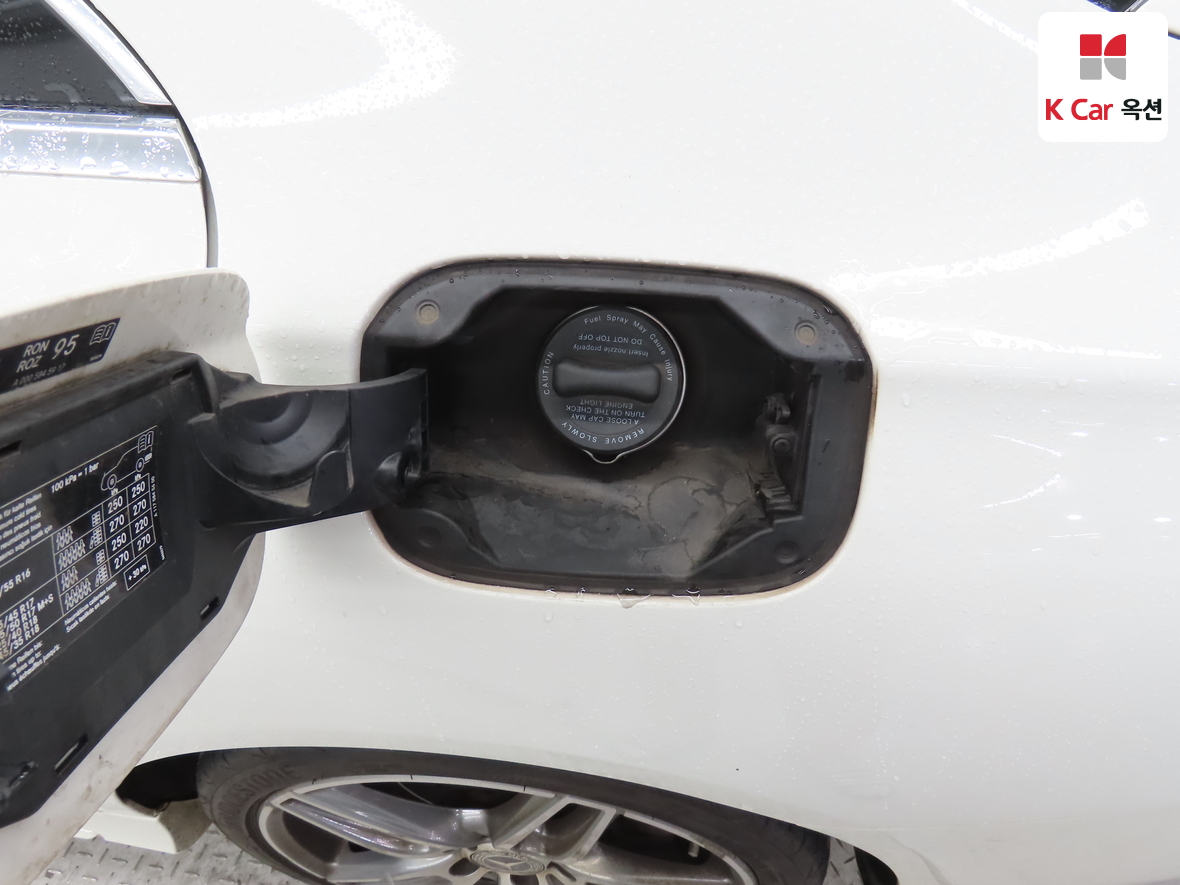 مرسيدس بنز سي ال ايه 2018 - صورة 25