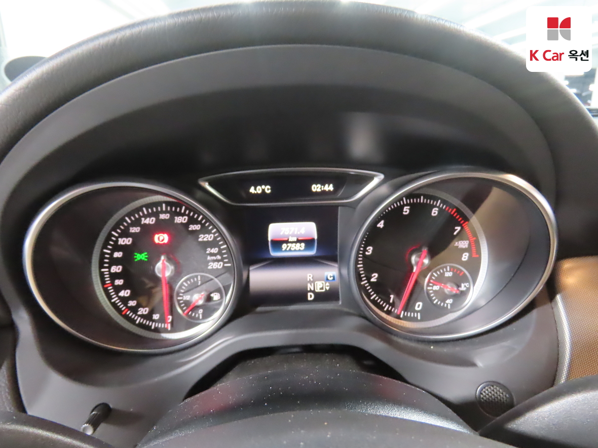 مرسيدس بنز سي ال ايه 2018 - صورة 5