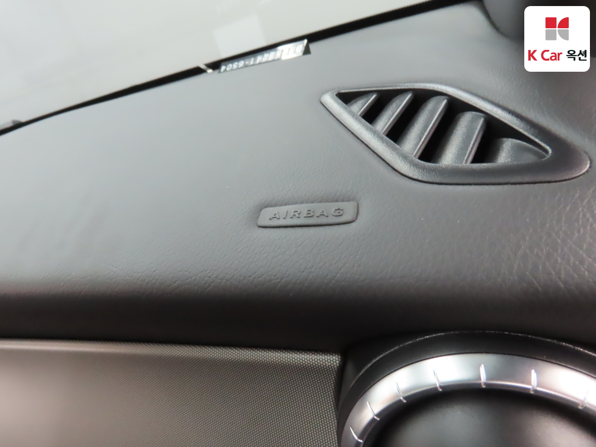 مرسيدس بنز سي ال ايه 2018 - صورة 31