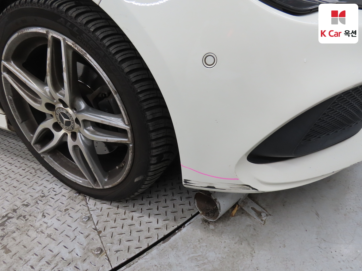 مرسيدس بنز سي ال ايه 2018 - صورة 36