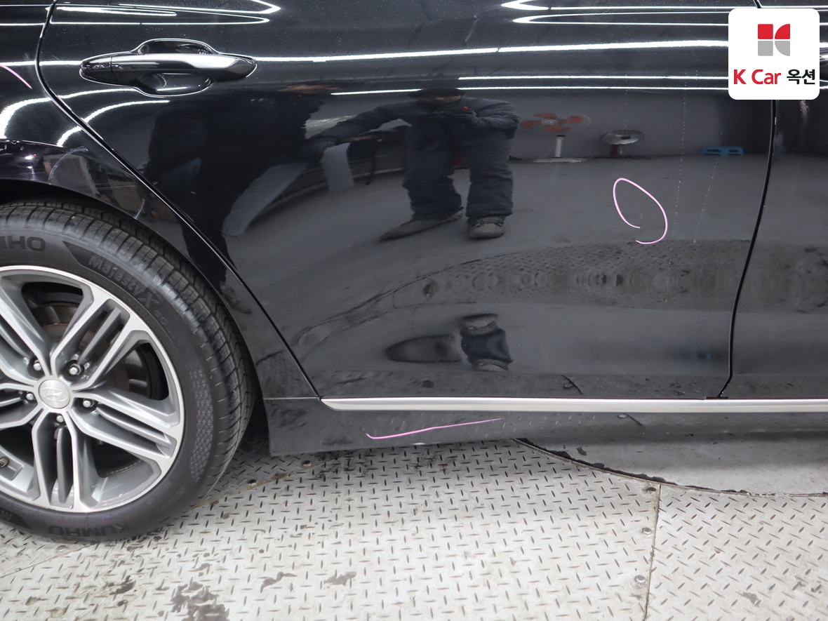 Hyundai AZERA 2018 - Image 39