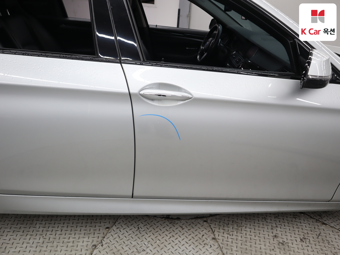 BMW 5 Series 2016 - Image 43