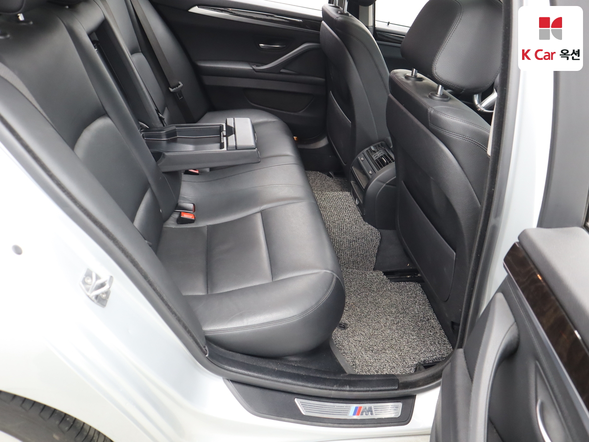 BMW 5 Series 2016 - Image 32