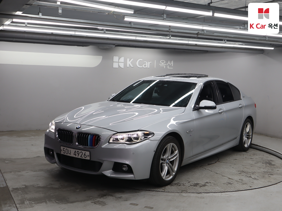 BMW 5 Series 2016 - Image 1