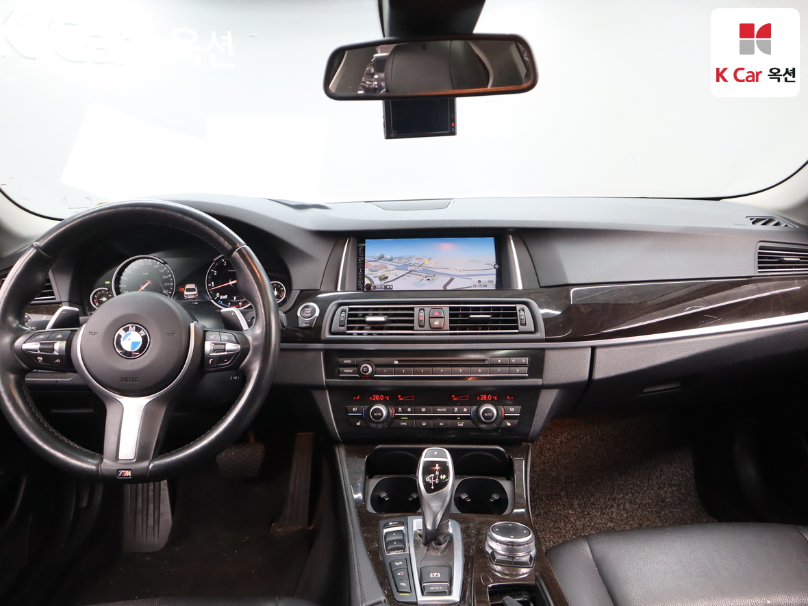 BMW 5 Series 2016 - Image 3