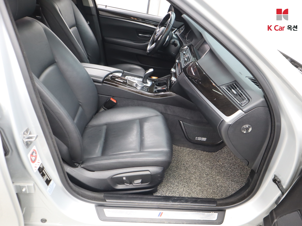 BMW 5 Series 2016 - Image 34