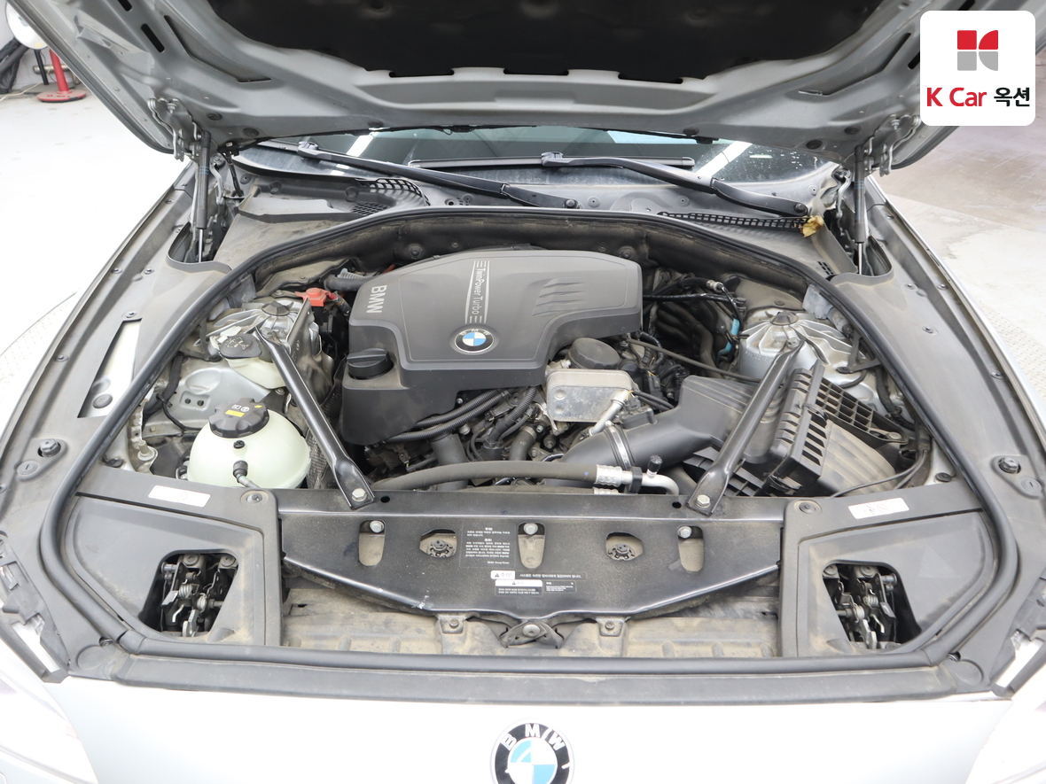 BMW 5 Series 2016 - Image 37