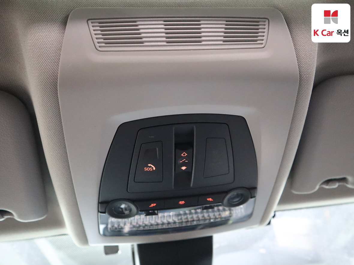 BMW 5 Series 2016 - Image 12