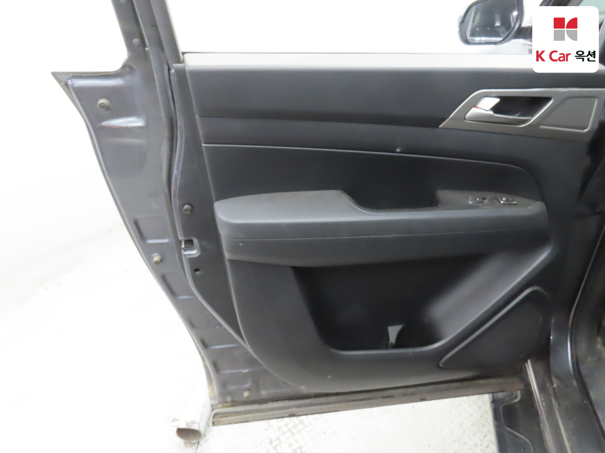 KG Mobility Rexton Sports 2019 - Image 21