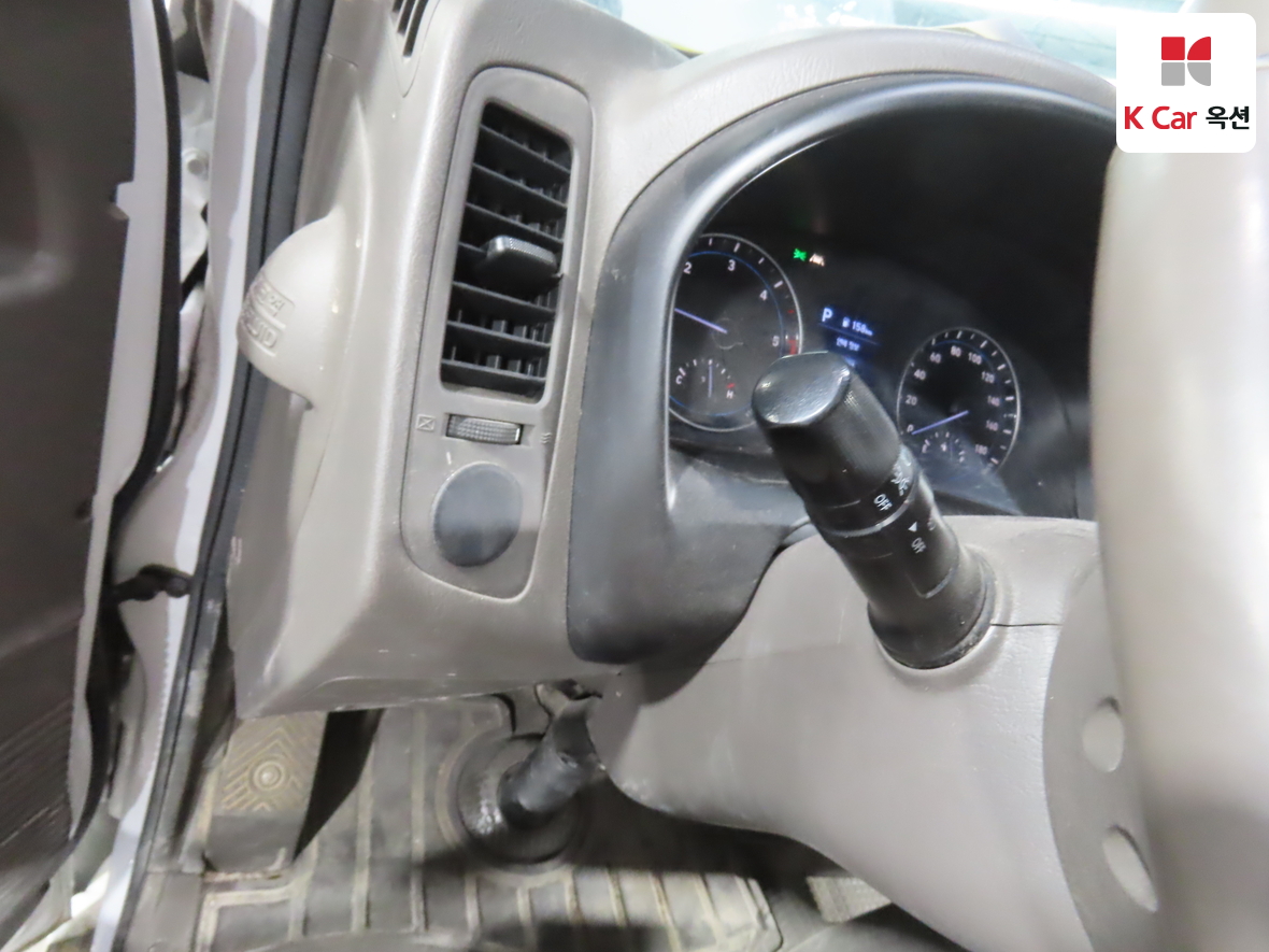 هيونداي بورتر 2023 - صورة 9