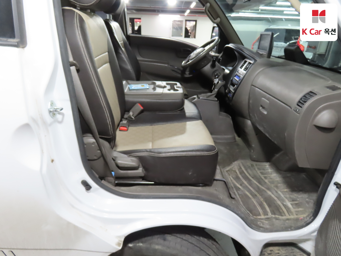 هيونداي بورتر 2023 - صورة 22