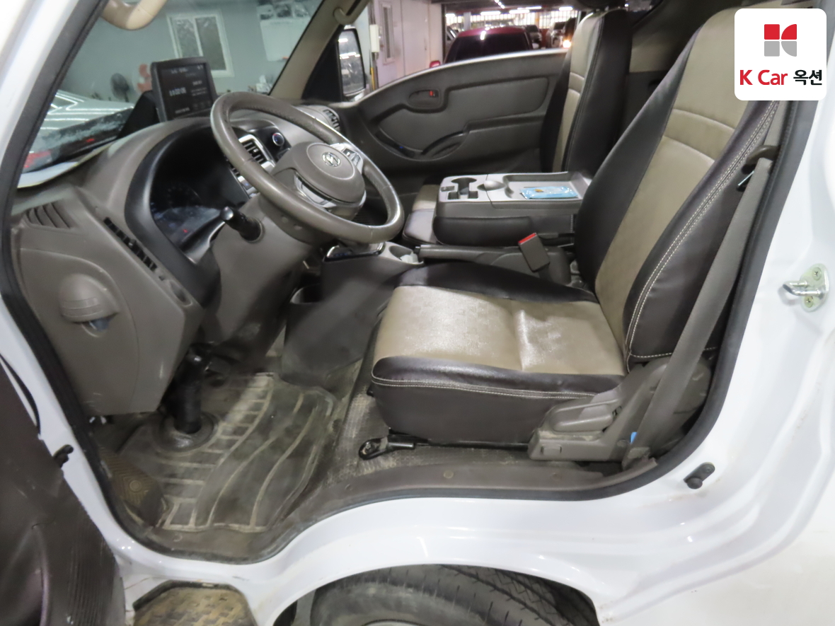 هيونداي بورتر 2023 - صورة 18