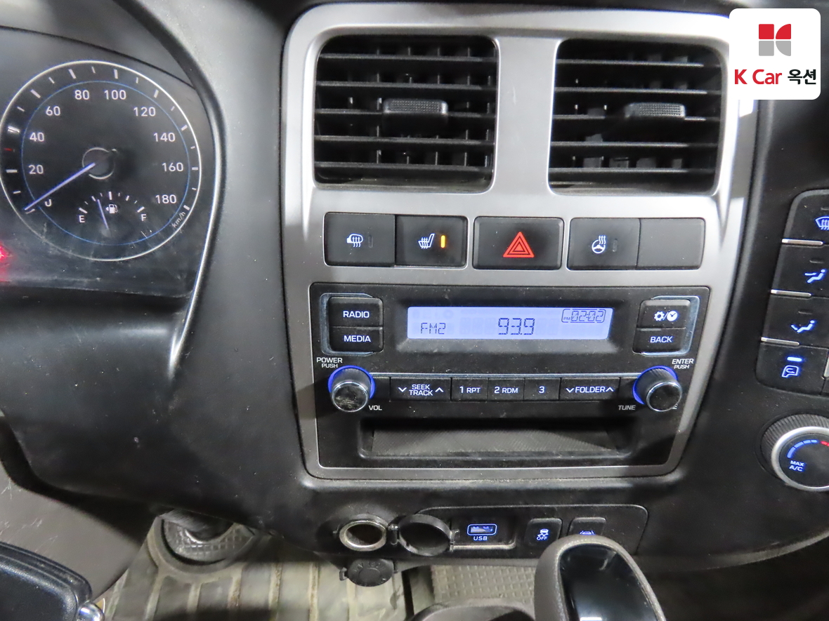 هيونداي بورتر 2023 - صورة 15