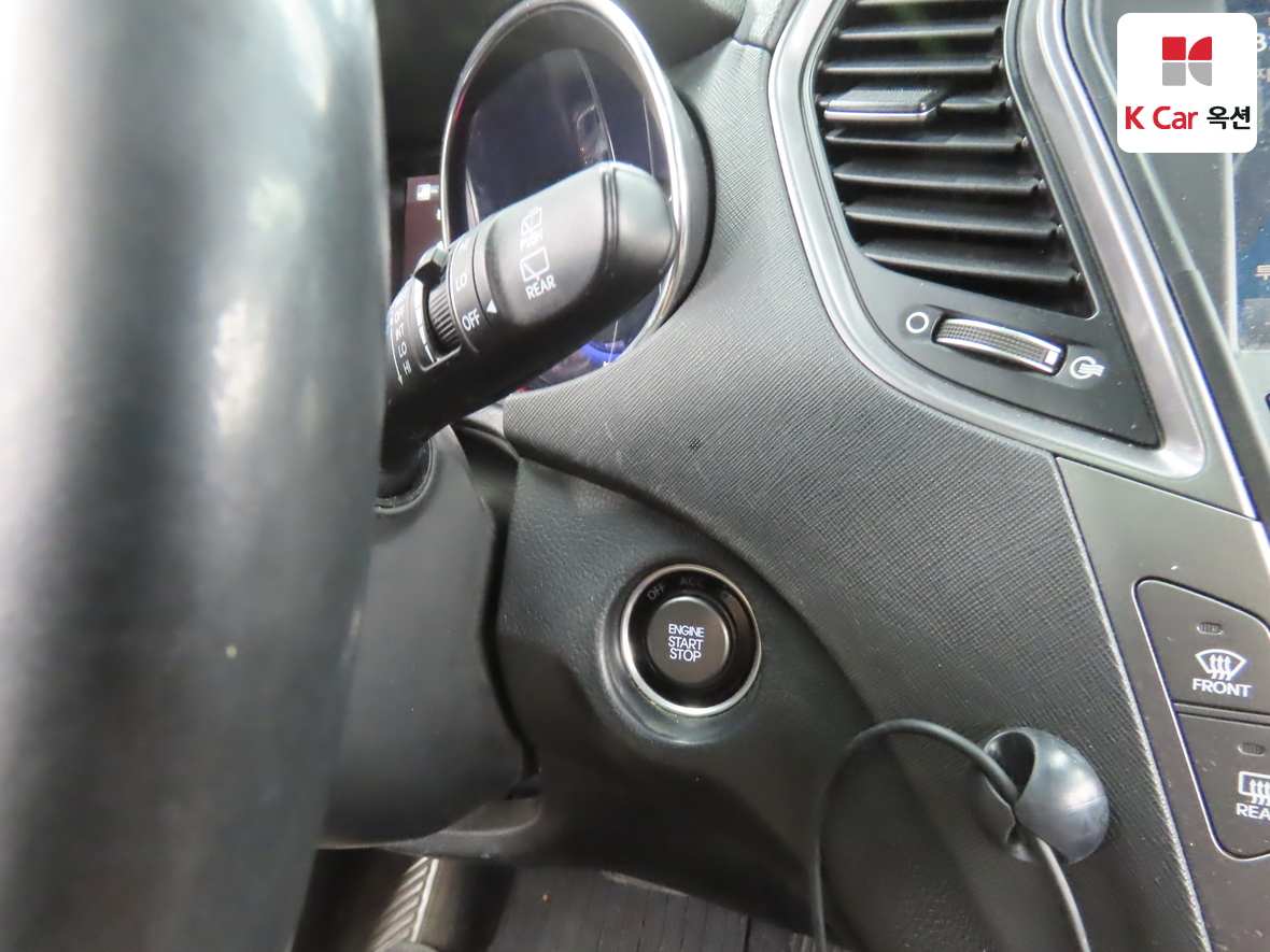 Hyundai Santa Fe 2014 - Image 11