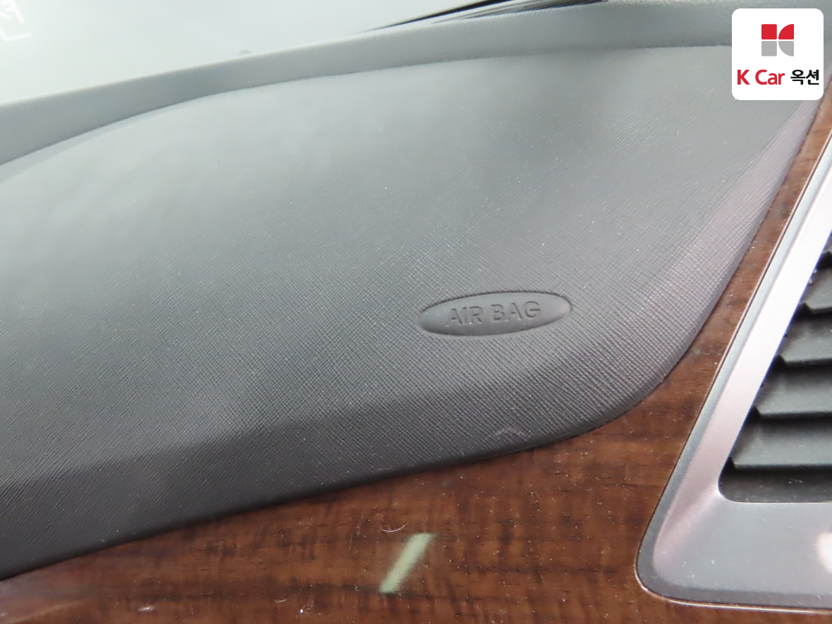 Hyundai Santa Fe 2014 - Image 32