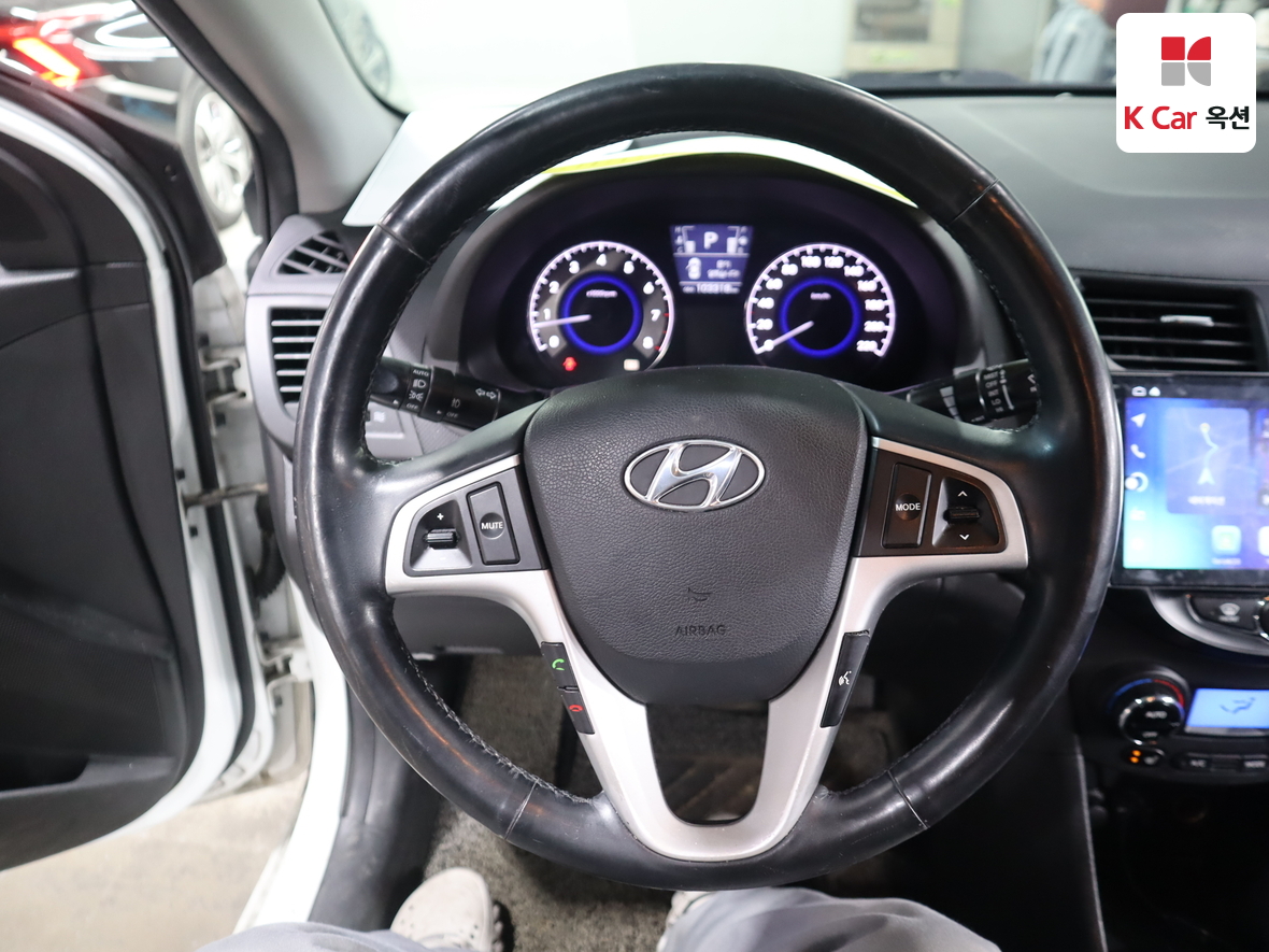 Hyundai Accent 2014 - Image 10