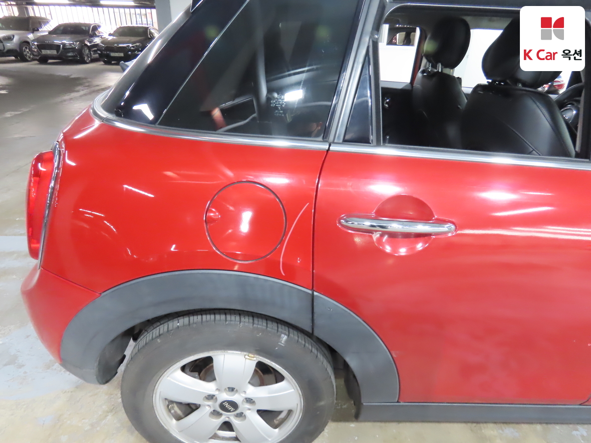 BMW MINI 2015 - Image 45