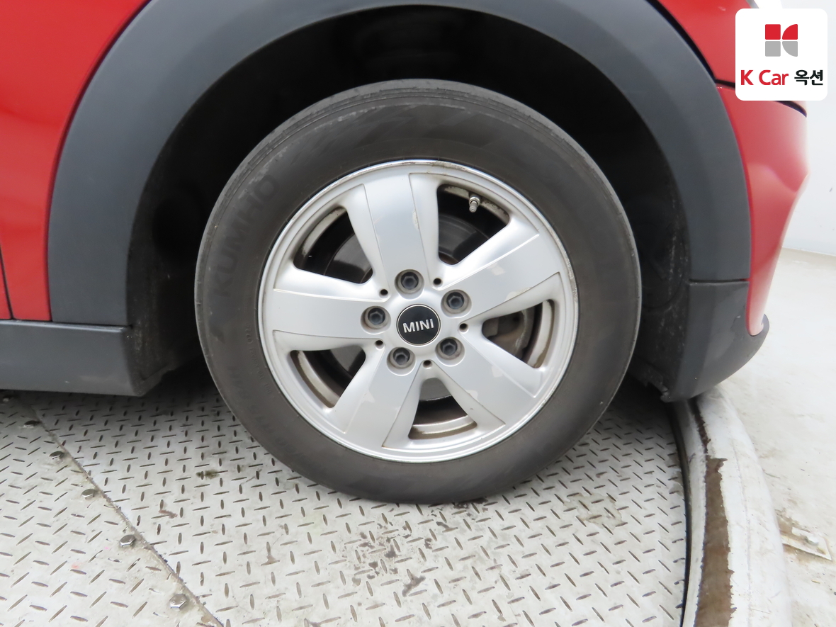 BMW MINI 2015 - Image 50