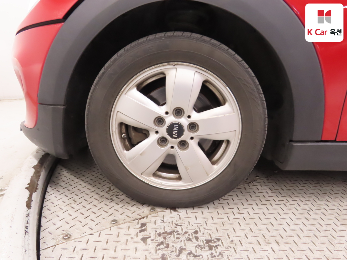 BMW MINI 2015 - Image 47