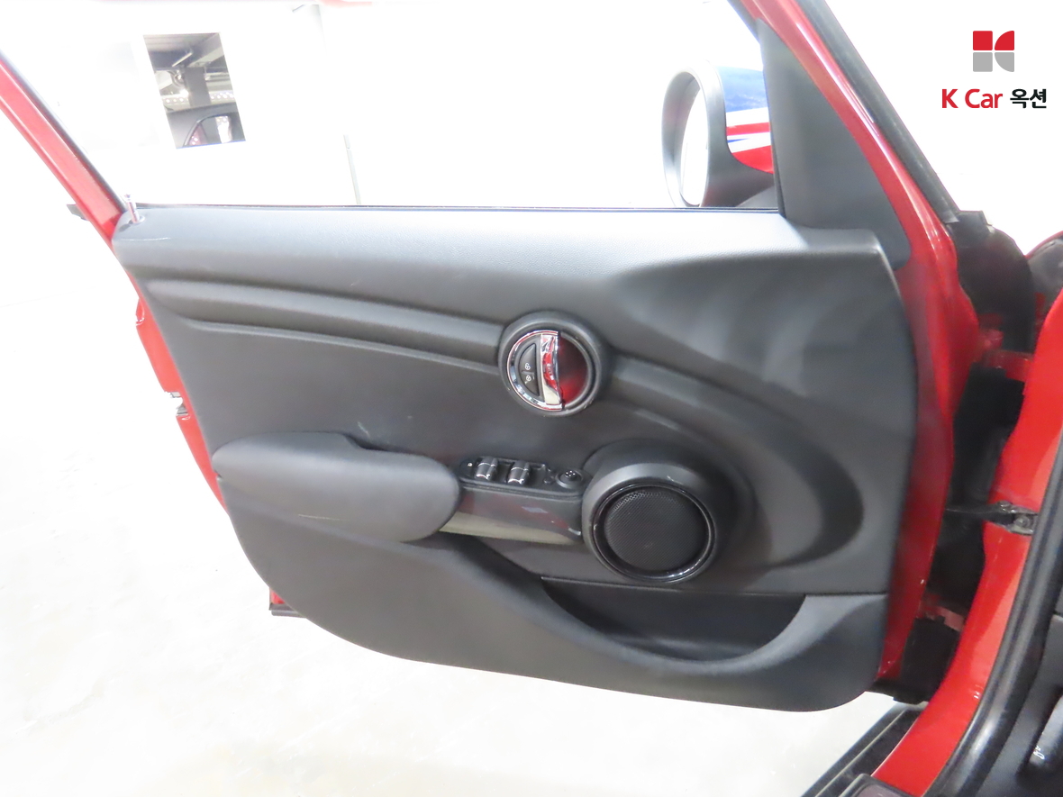 BMW MINI 2015 - Image 8