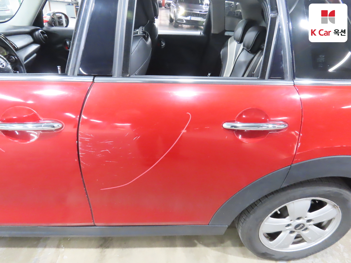 BMW MINI 2015 - Image 42