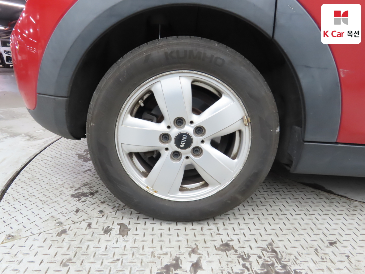 BMW MINI 2015 - Image 49