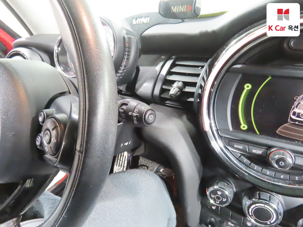 BMW MINI 2015 - Image 11