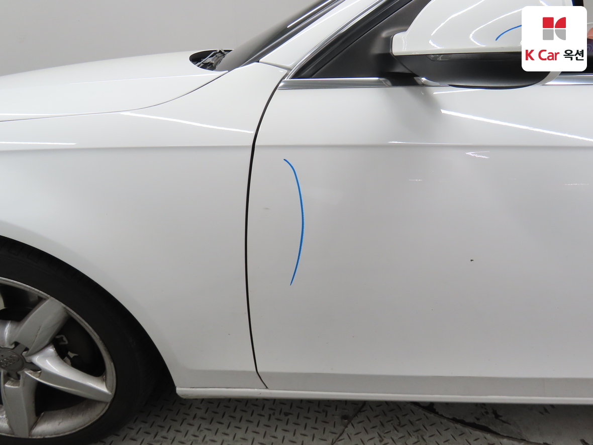 Audi A4 2012 - Image 43