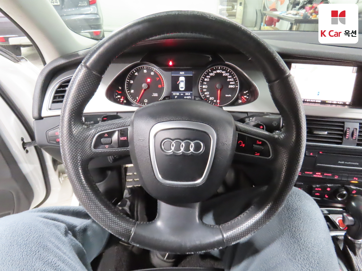 Audi A4 2012 - Image 10