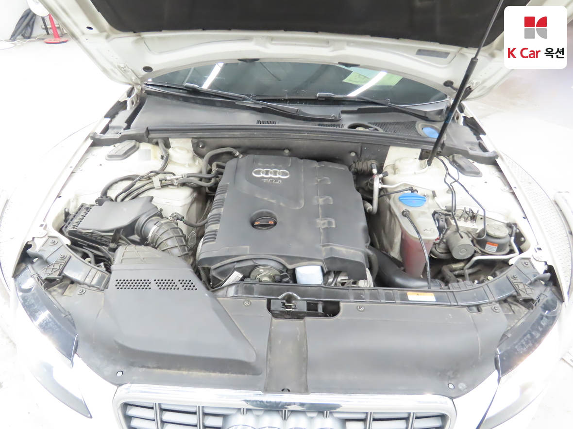 Audi A4 2012 - Image 35