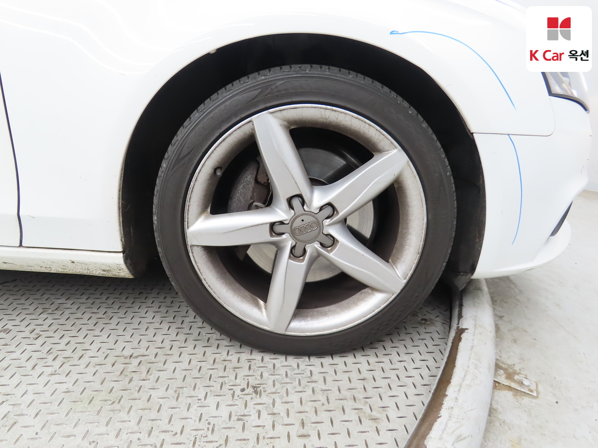 Audi A4 2012 - Image 51