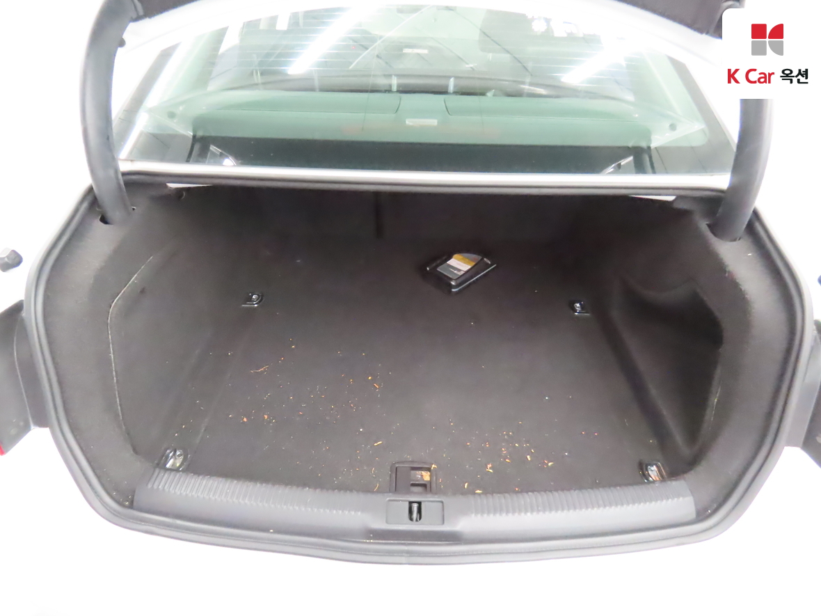 Audi A4 2012 - Image 28