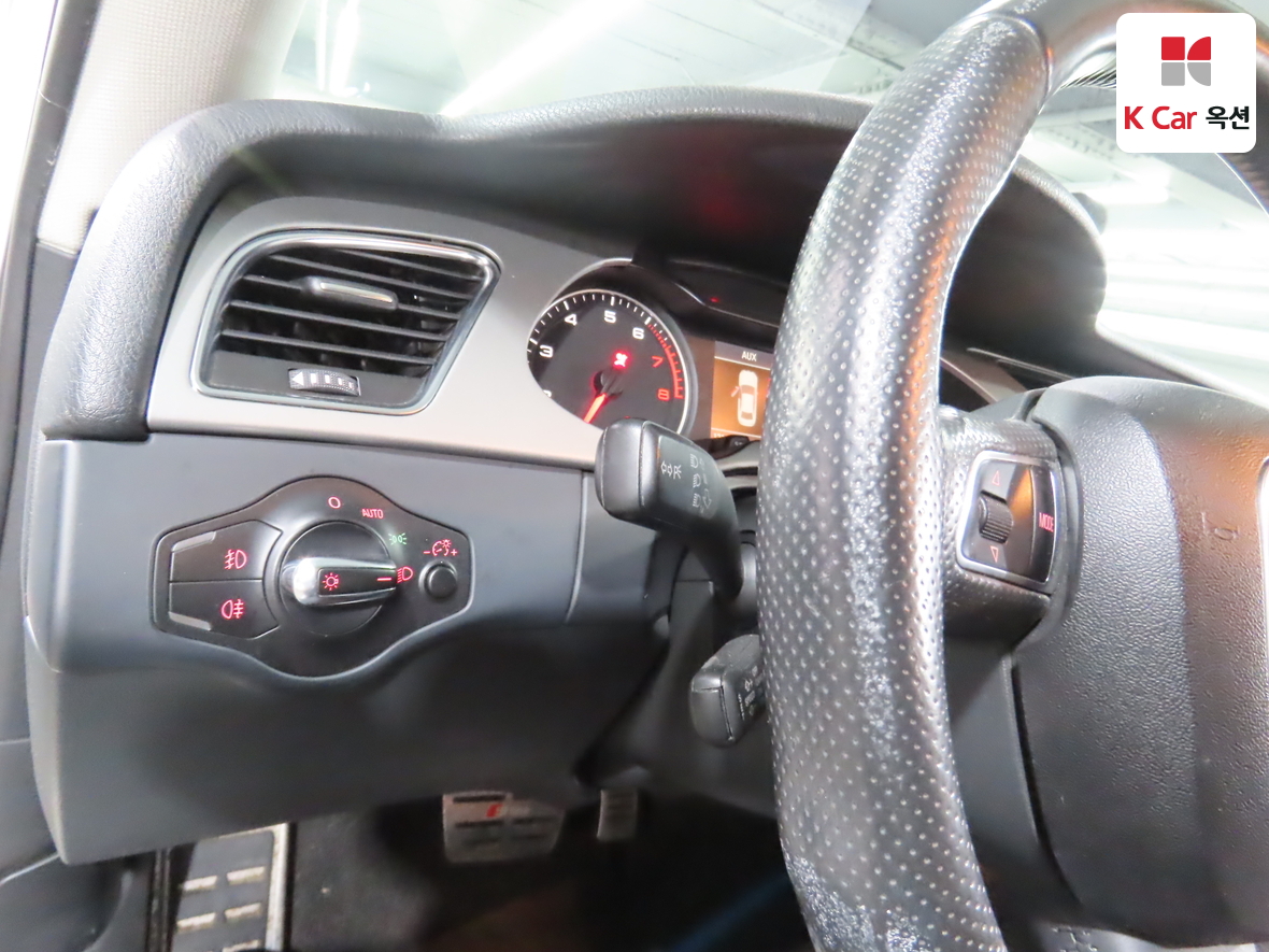 Audi A4 2012 - Image 9