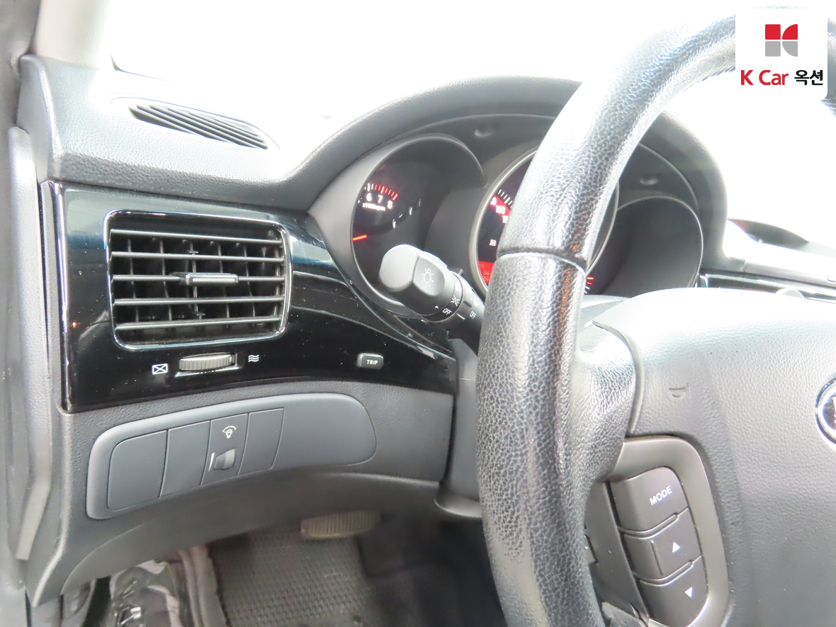 Kia Lotze 2009 - Image 9