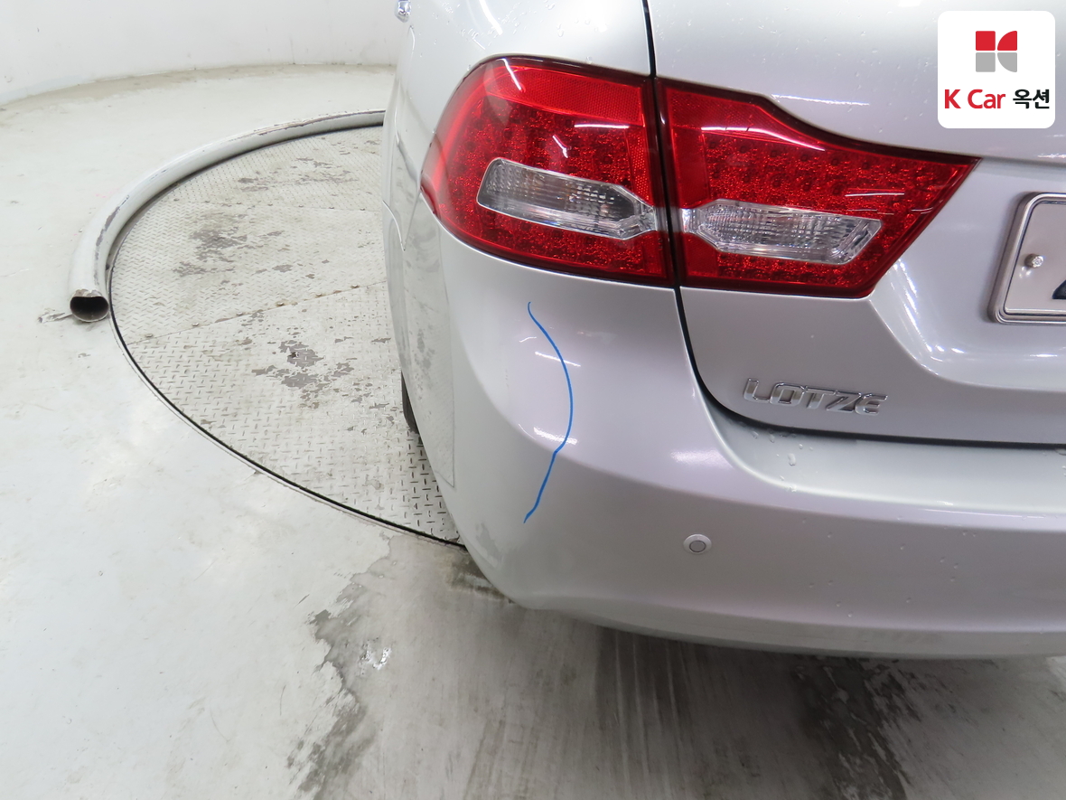 Kia Lotze 2009 - Image 38