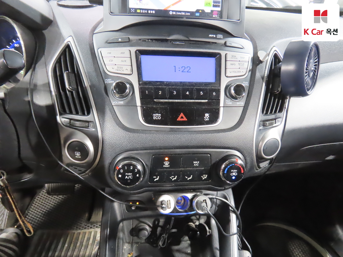Hyundai Tucson 2011 - Image 15