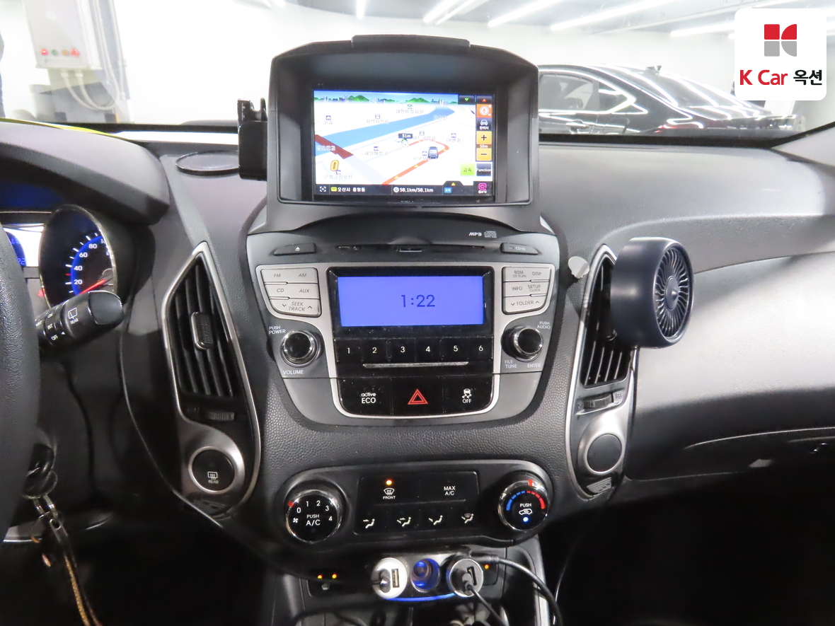 Hyundai Tucson 2011 - Image 6