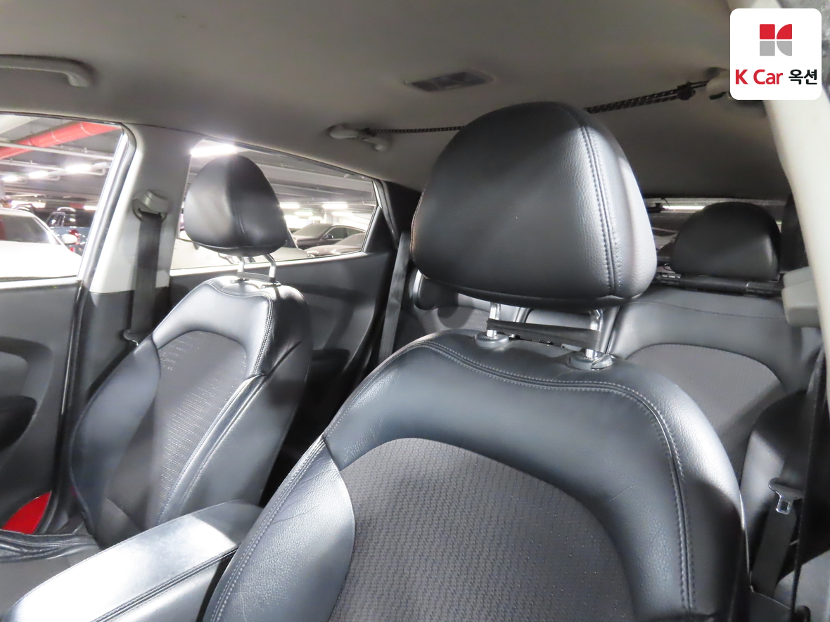 Hyundai Tucson 2011 - Image 18