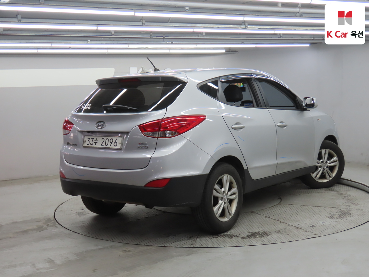 Hyundai Tucson 2011 - Image 2