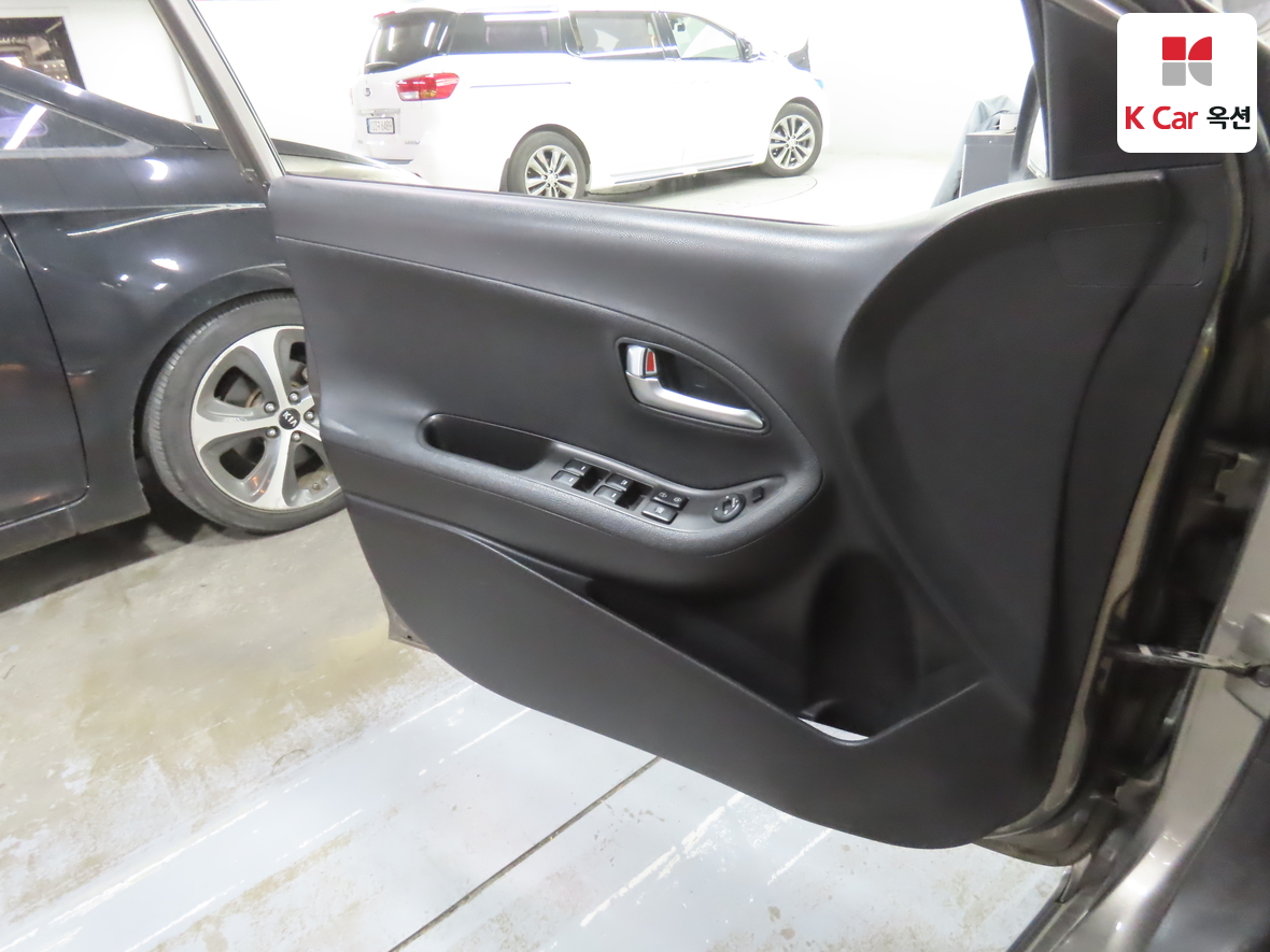 Kia Morning 2012 - Image 8