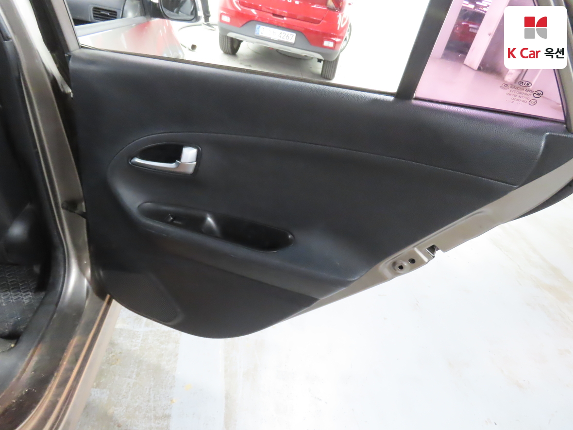 Kia Morning 2012 - Image 27