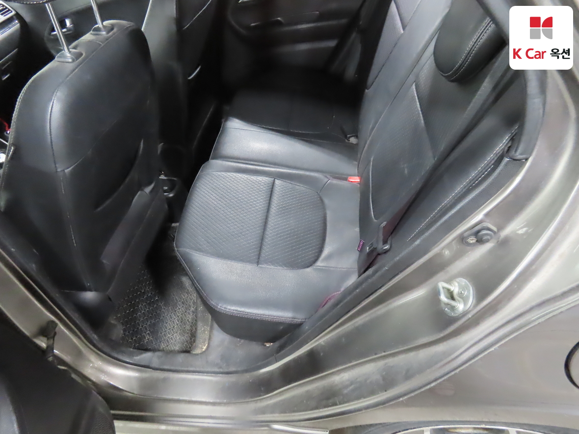 Kia Morning 2012 - Image 24