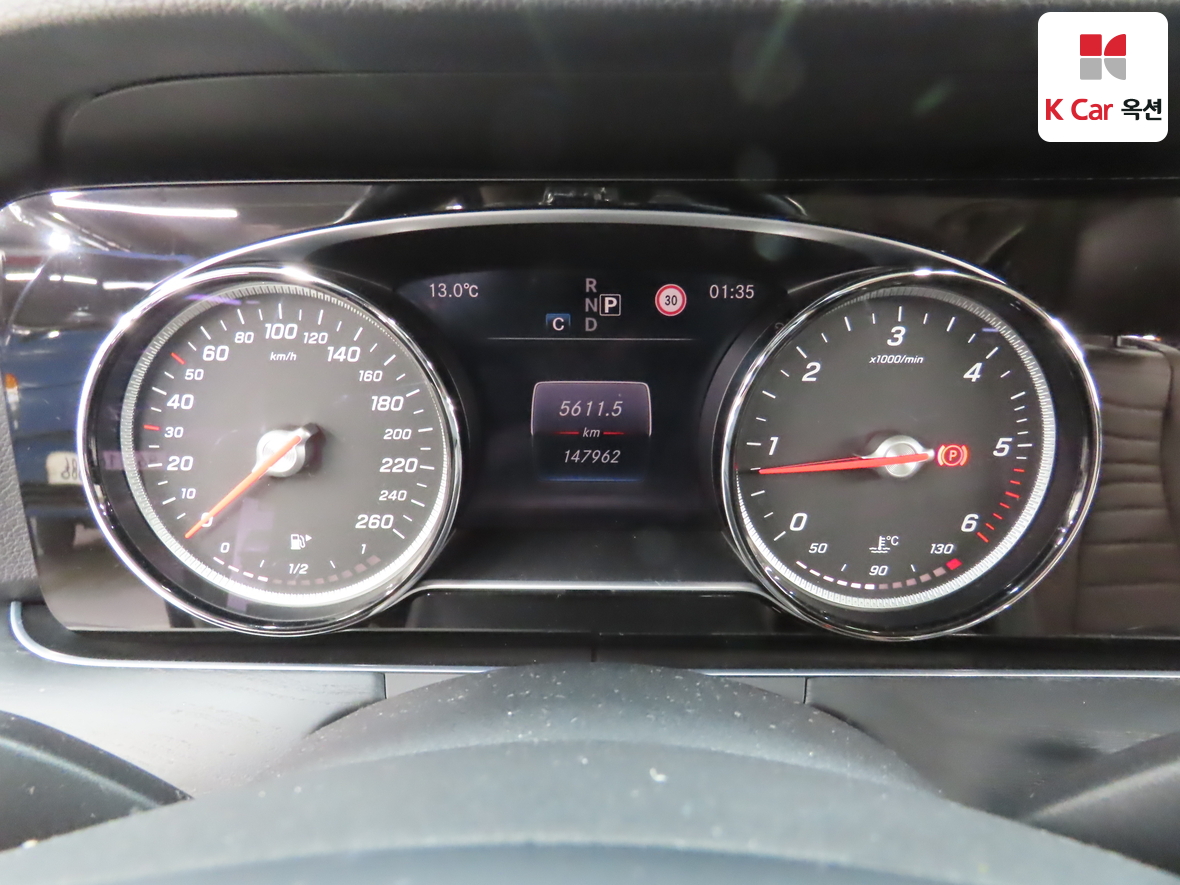 메르세데스-벤츠 E-클래스 2017 - 이미지 5