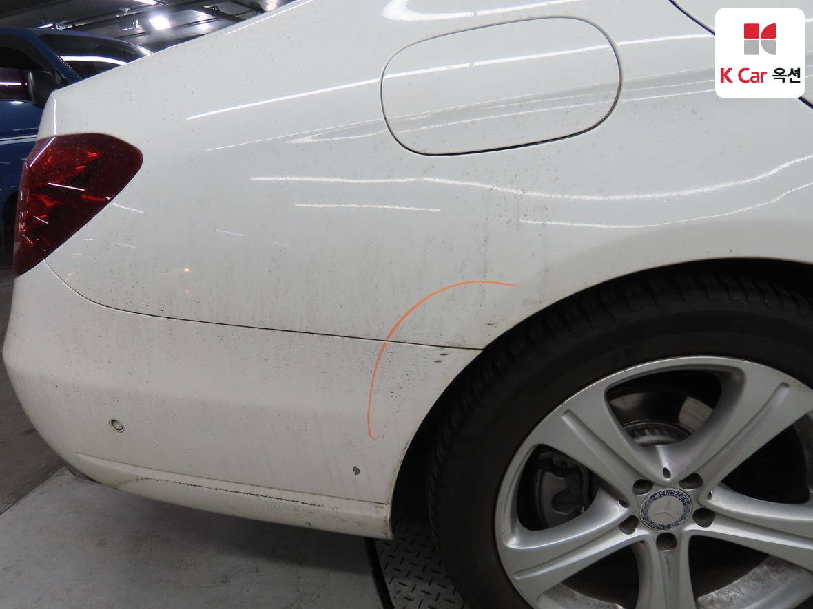 메르세데스-벤츠 E-클래스 2017 - 이미지 39