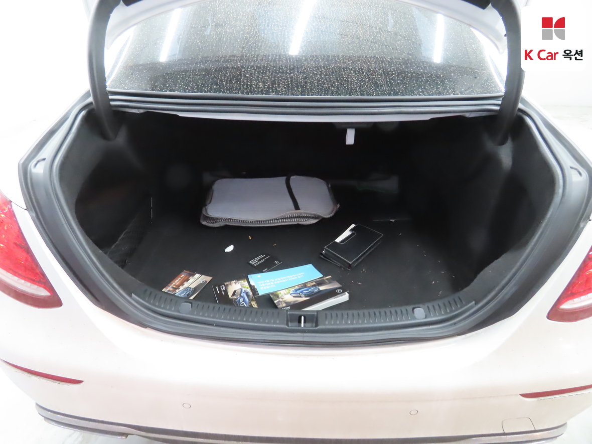 메르세데스-벤츠 E-클래스 2017 - 이미지 29