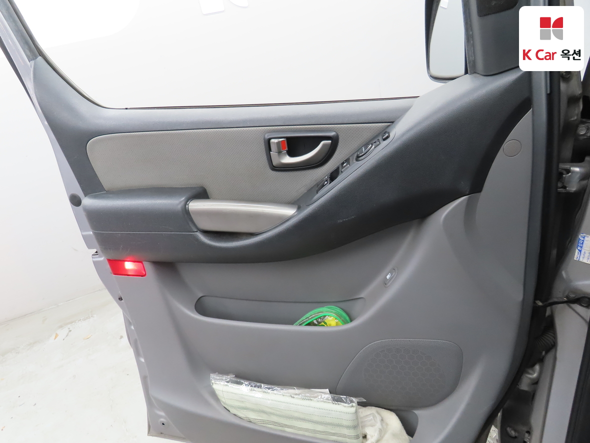 Hyundai Grand Starex 2014 - Image 8