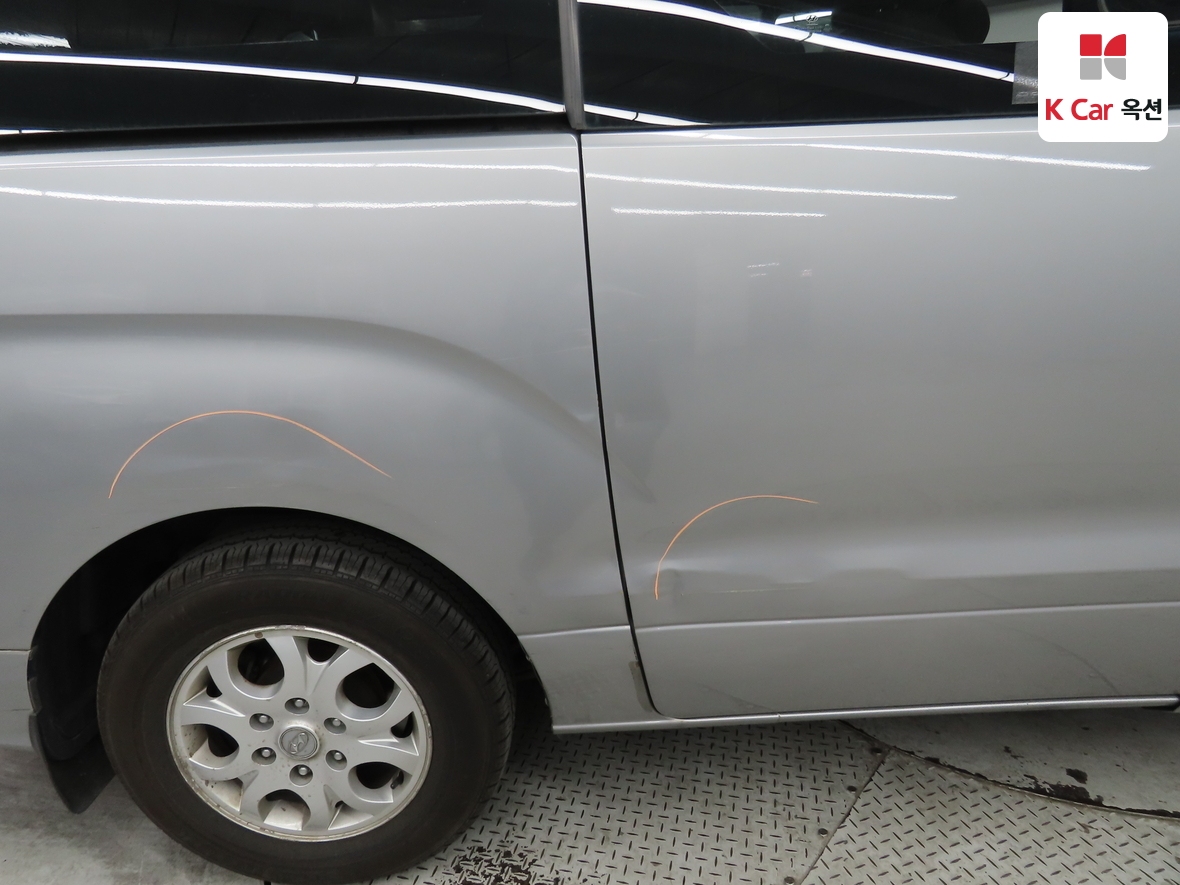 Hyundai Grand Starex 2014 - Image 39