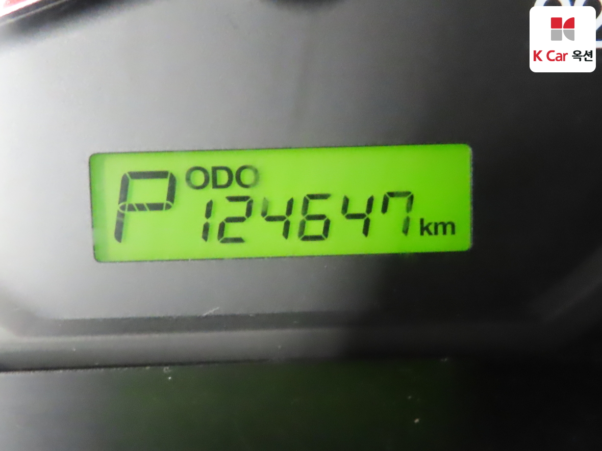 Hyundai Grand Starex 2014 - Image 4